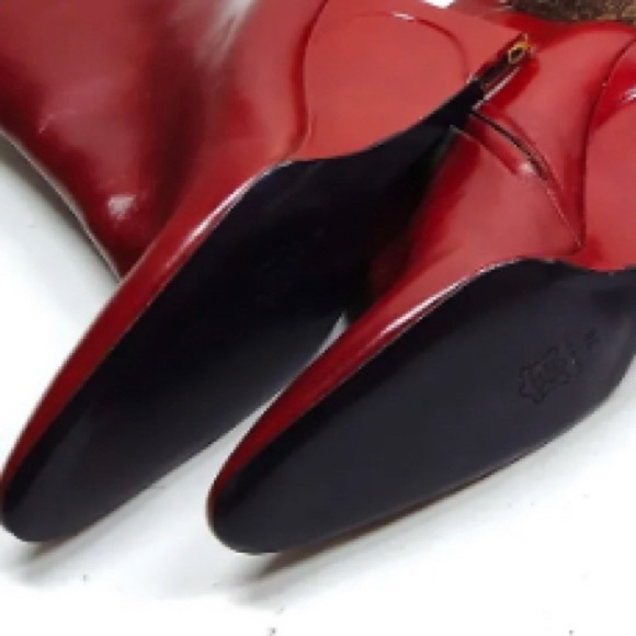 Gorgeous Authentic Fendi leather reddish brown wedge booties gold stripe - Picture 10 of 16